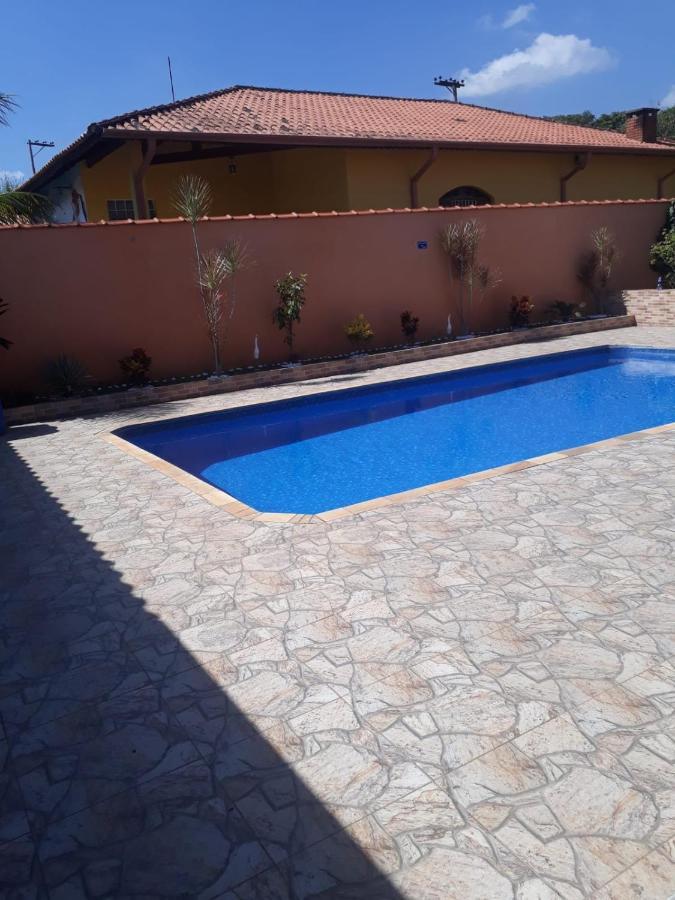 Chacara Bella Vida Com Piscina Churrasqueira Salao De Festas Fogao A Lenha Quadra آراساريغواما المظهر الخارجي الصورة
