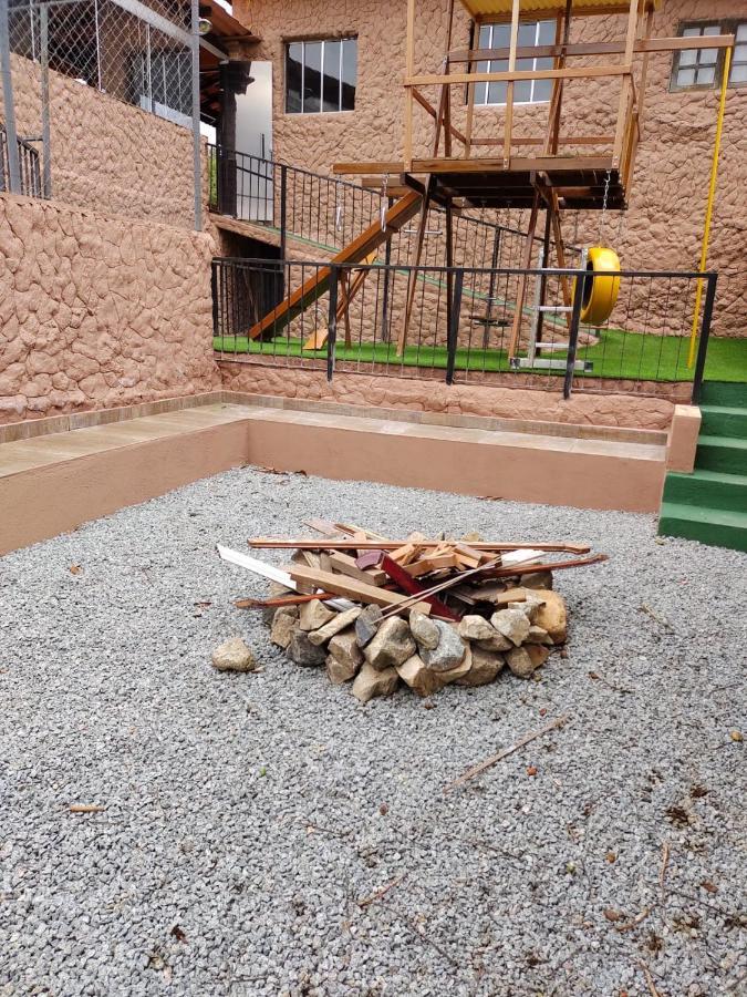 Chacara Bella Vida Com Piscina Churrasqueira Salao De Festas Fogao A Lenha Quadra آراساريغواما المظهر الخارجي الصورة